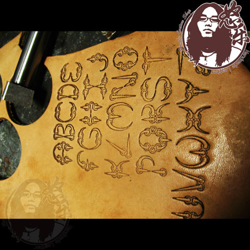 36개 가죽 조각 A-Z 0-9 숫자 몰드 수공예 독특 - Unique Leather Work 리뷰 및 가격